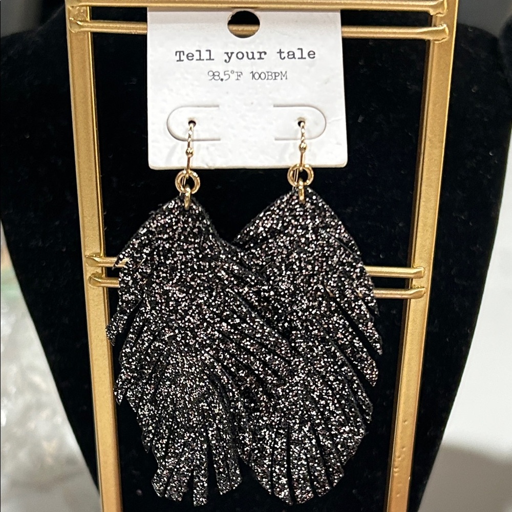 Tell Your Tale Sparkling Black Leaf Earrings